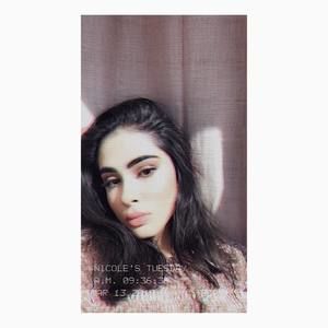 Meet your Posher, Nicole